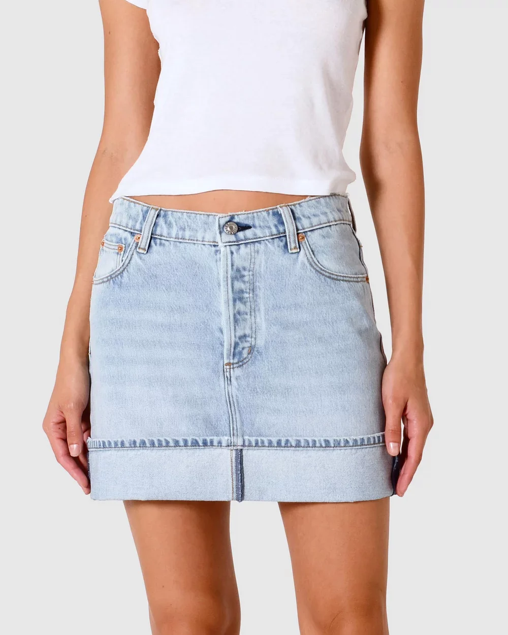 90s Relaxed Mini Skirt
