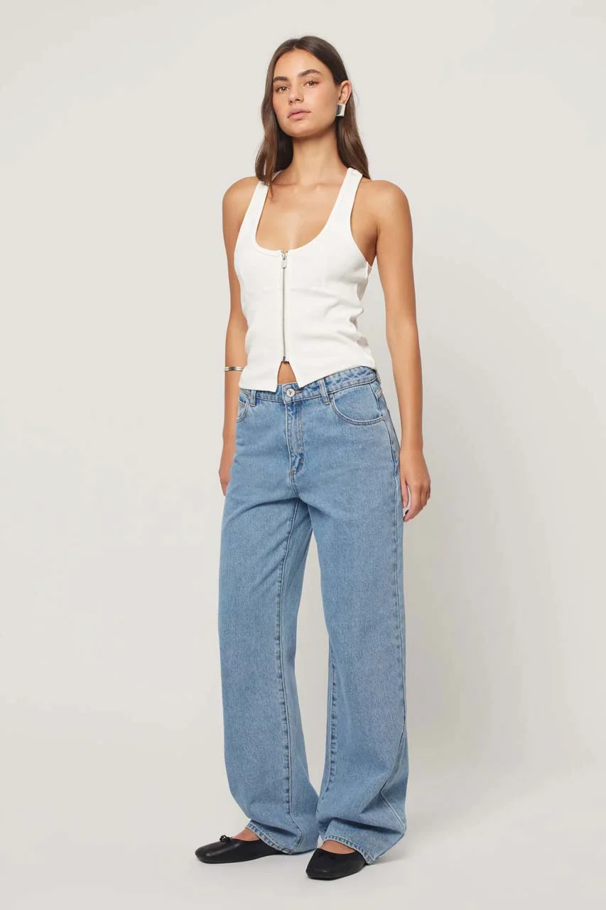 95 Bella Baggy Jeans - Image 3