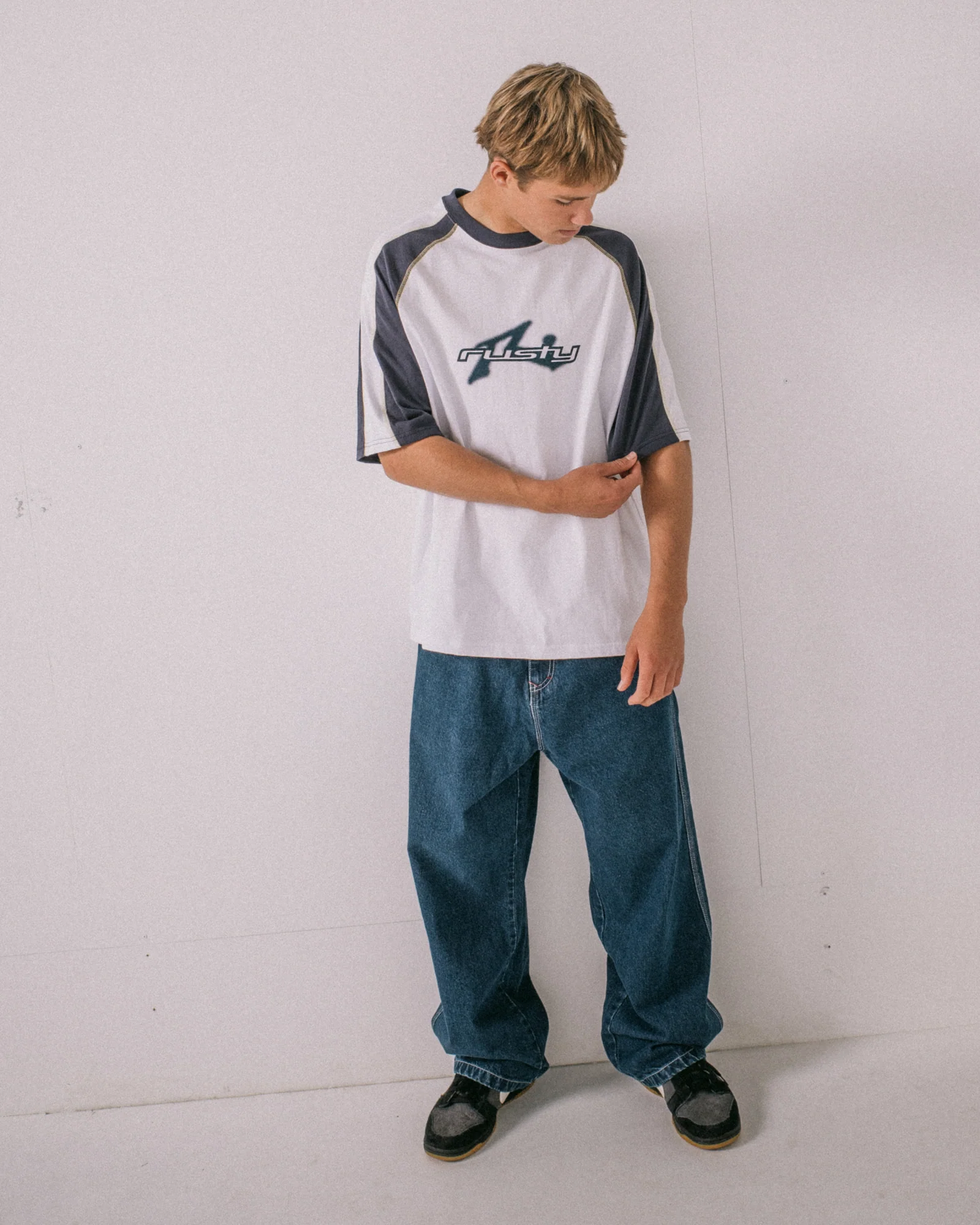 Fade-R Short Sleeve Tee - Image 8