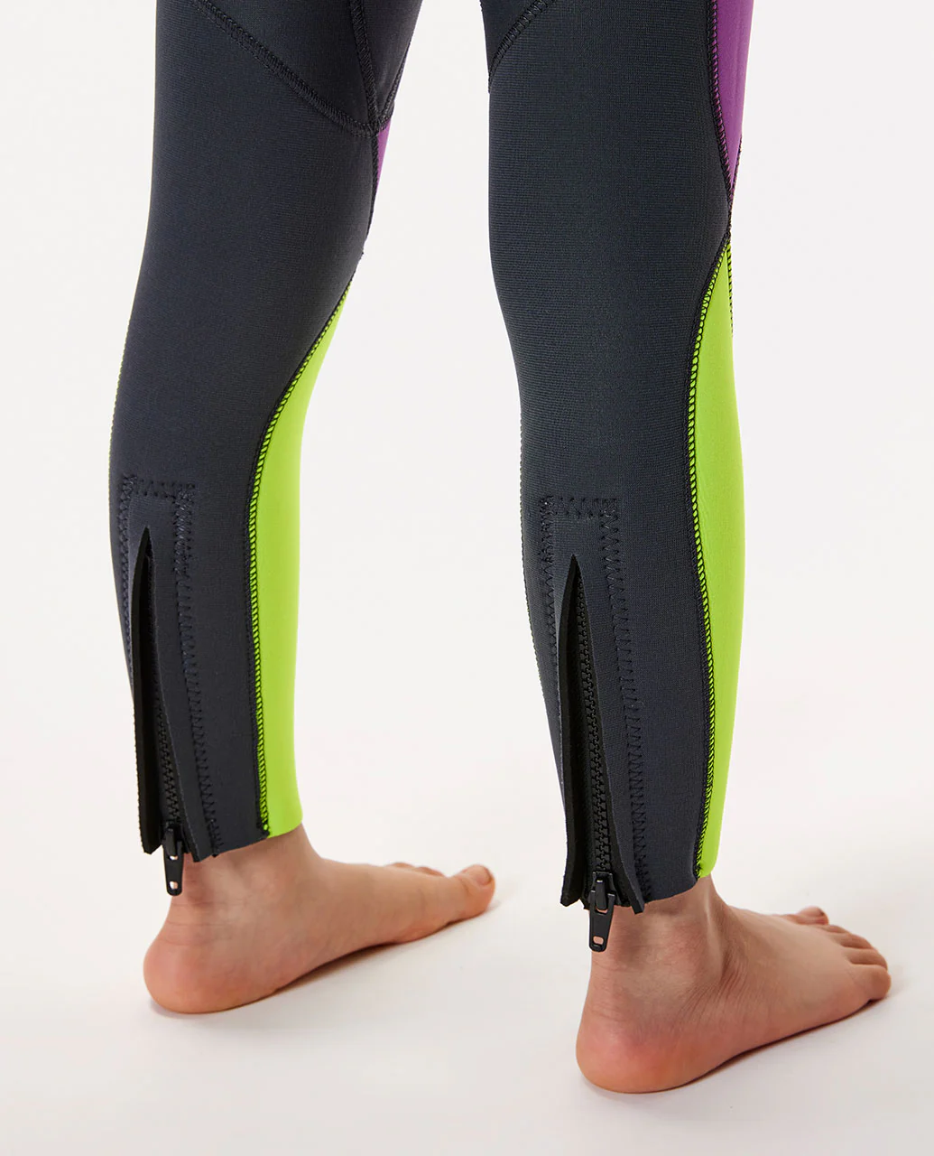 Kids Groms Omega 3/2mm Full Length Back Zip Wetsuit Steamer - Image 5