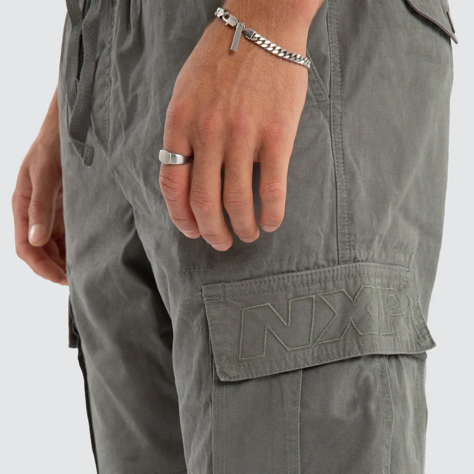 League Cargo Pant - Image 5