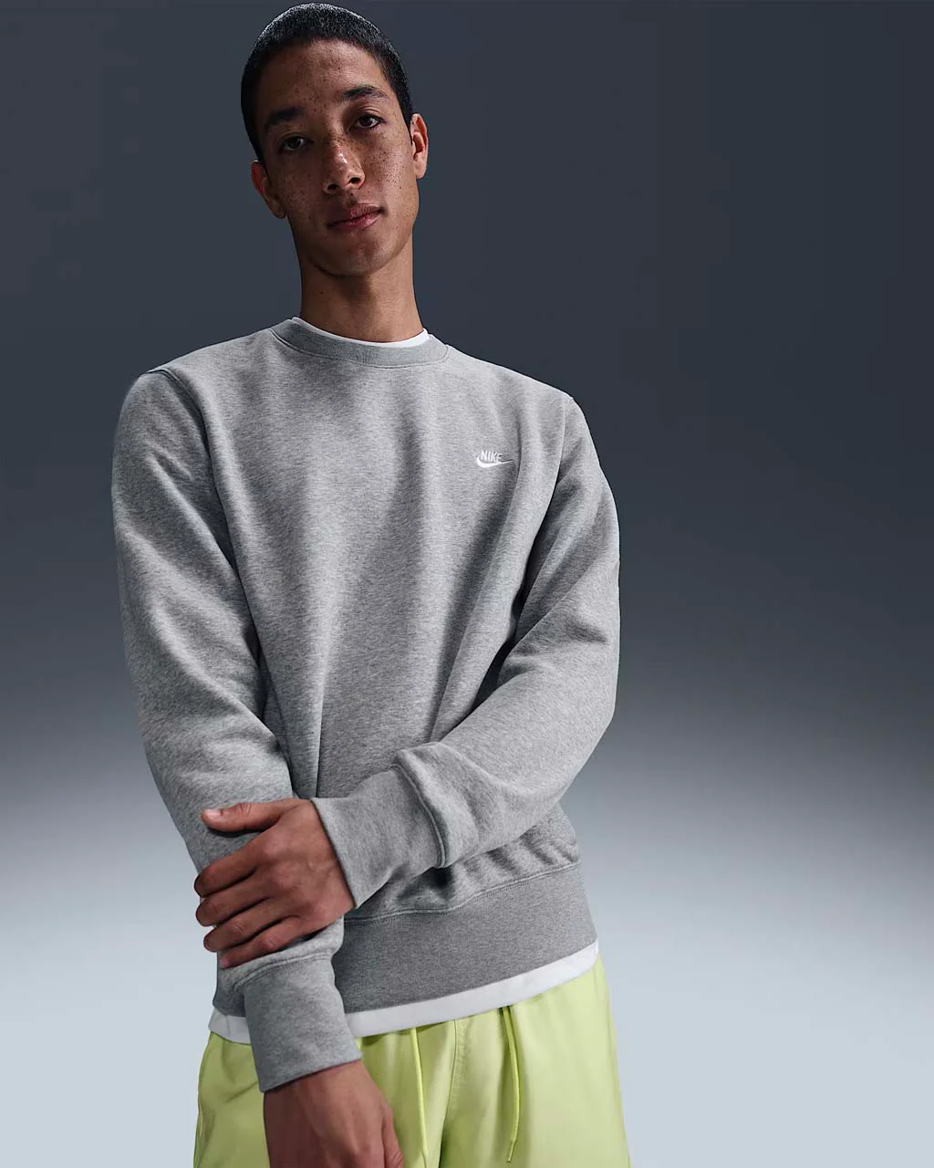 Nike Club Men's Fleece Crew - Image 4