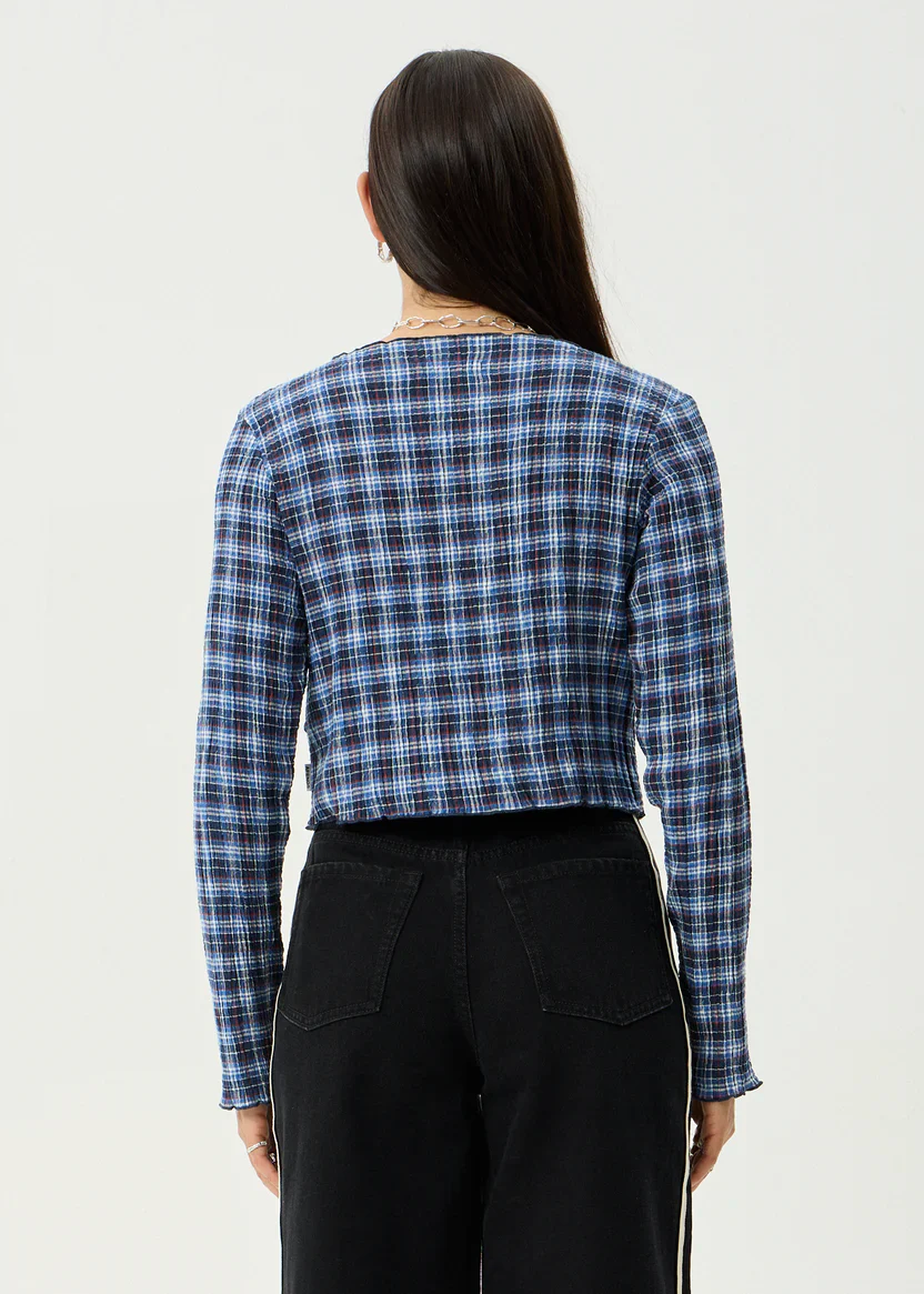 Mountains Seersucker Long Sleeve Top - Image 3