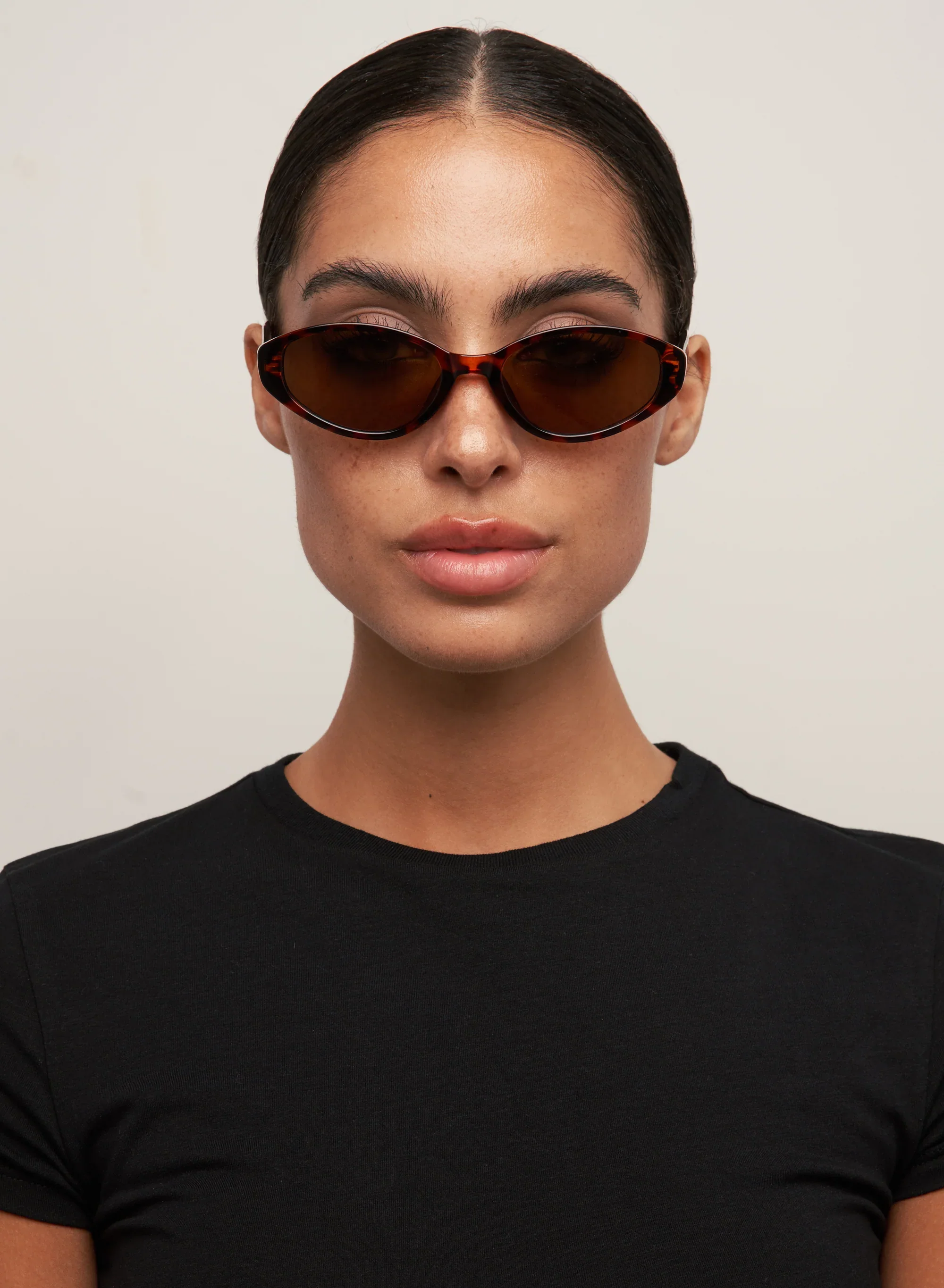 Otra Ivy Sunglasses - Image 4