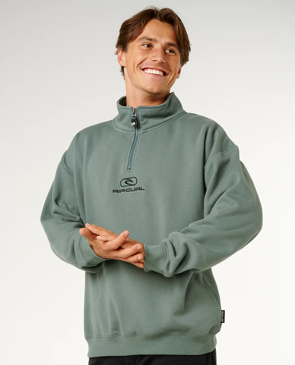 Pill Icon 1/4 Zip Crew