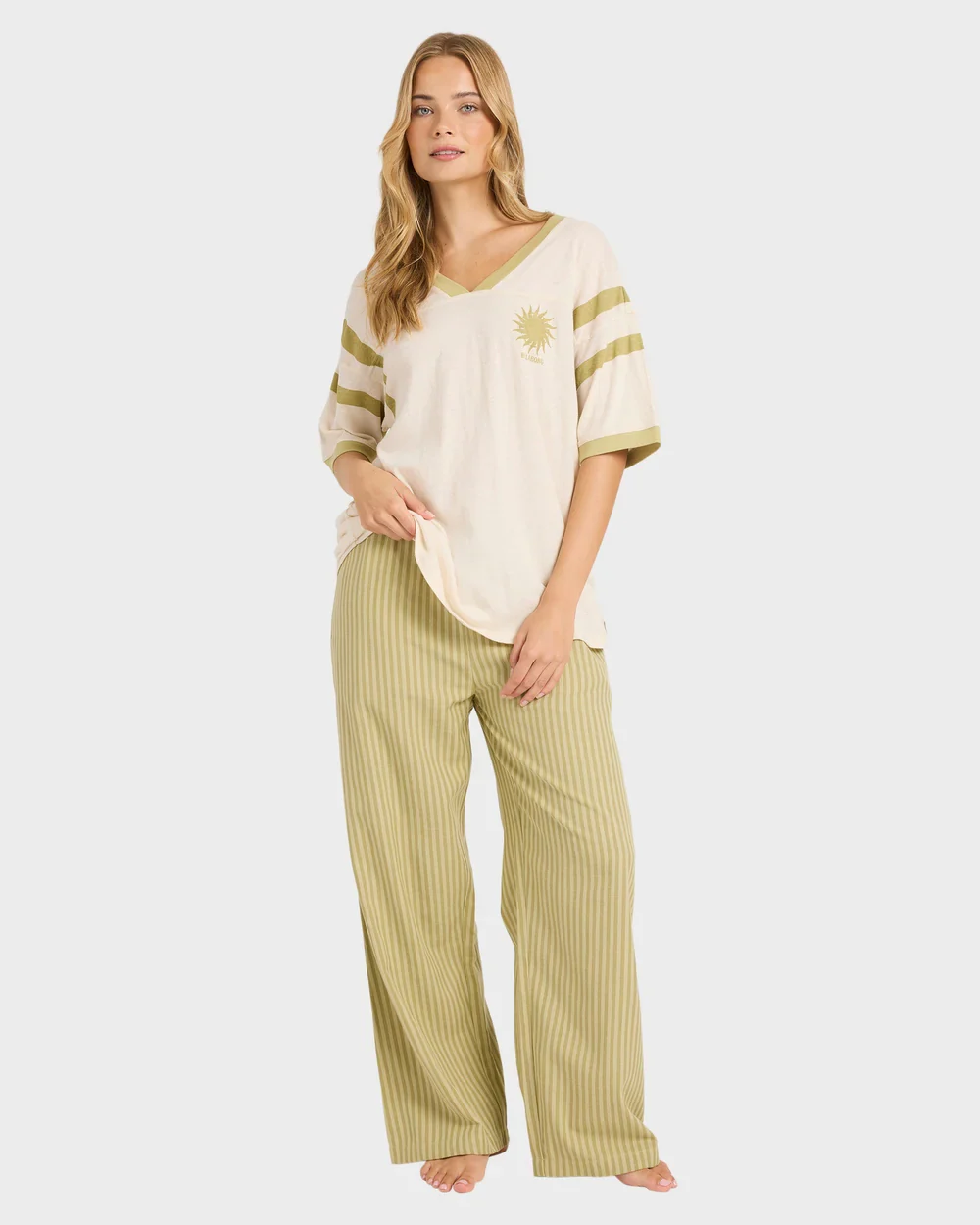 Team Beach Shot Sleeve Tee - Image 5