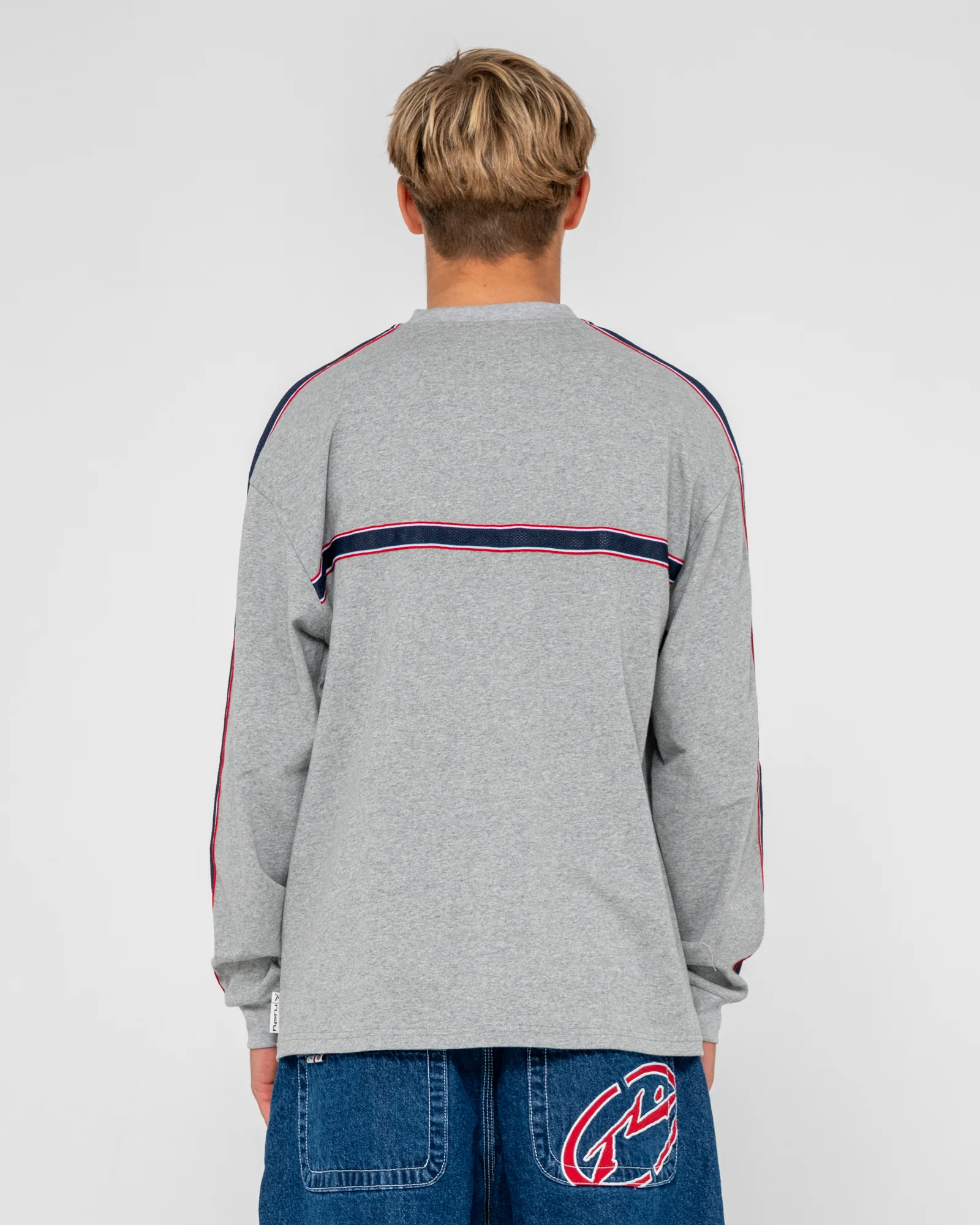 V-Money Long Sleeve Tee - Image 4