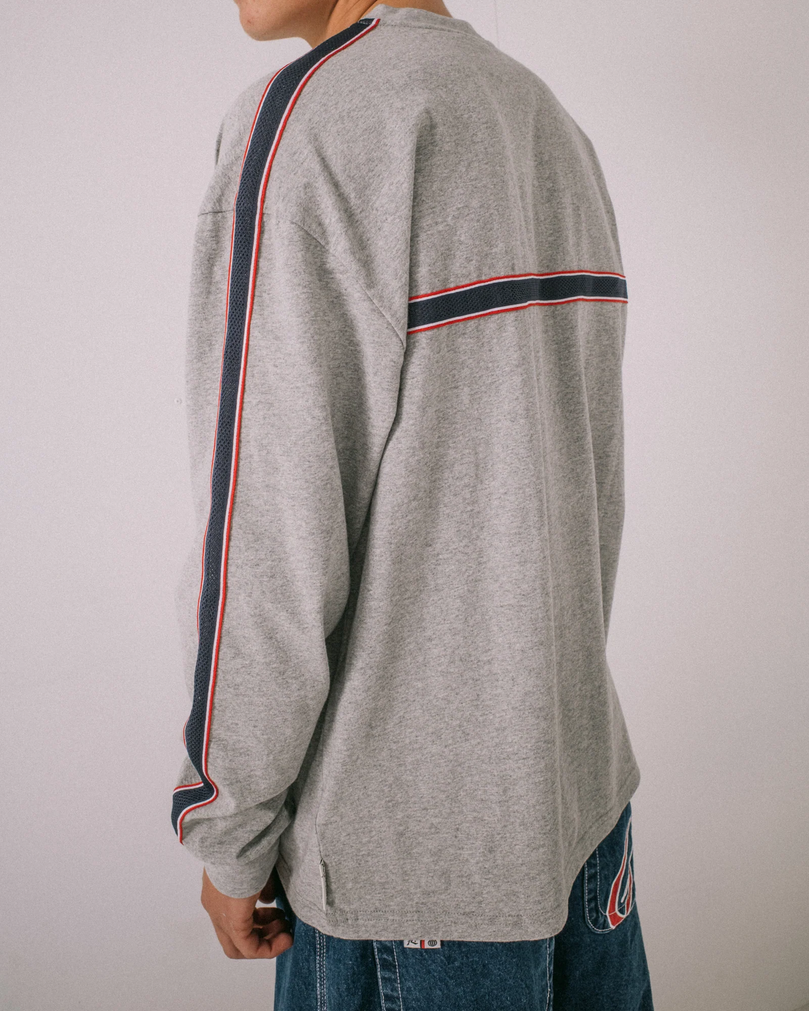 V-Money Long Sleeve Tee - Image 6