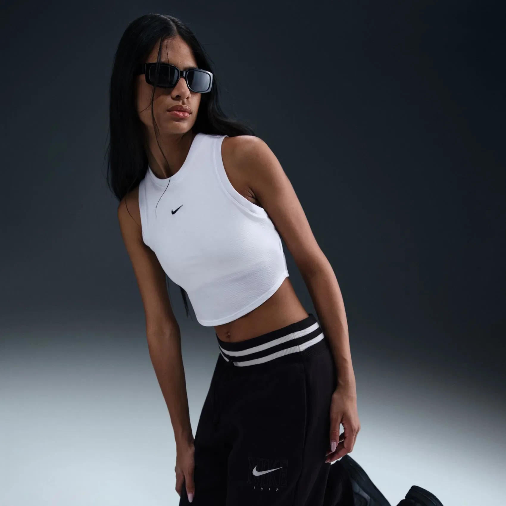 Sportswear Phoenix Wide Leg Graphic Pant - Image 3